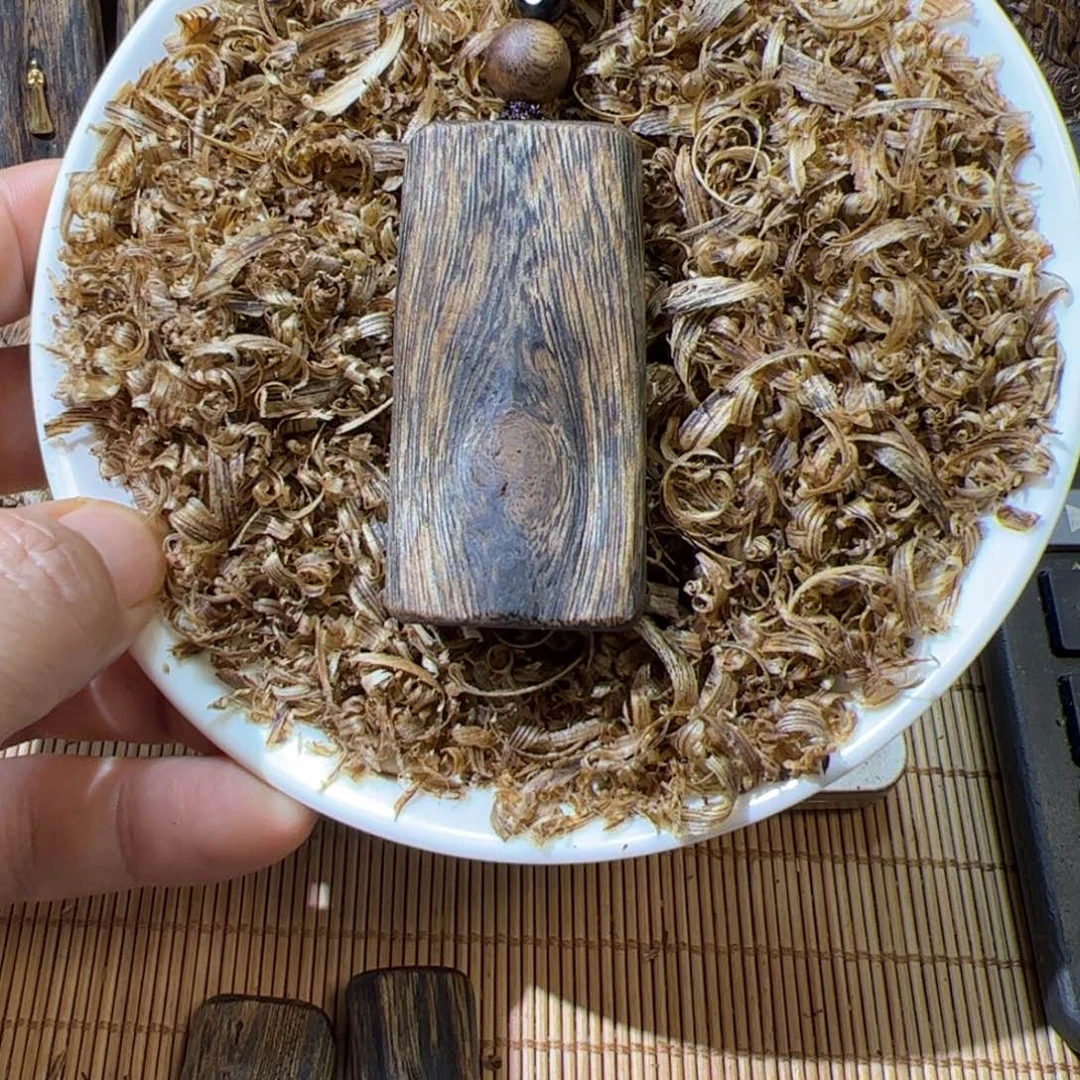 沉香碎屑沉香绿棋素牌10克+