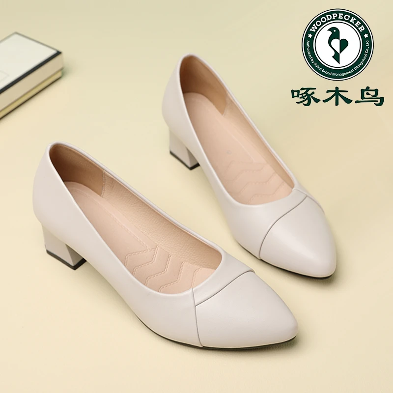 啄木鸟女鞋百搭软底妈妈鞋春秋款单鞋粗跟舒适工作鞋中年女士皮鞋