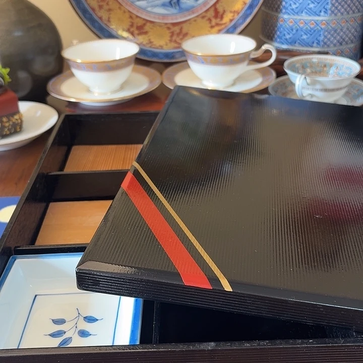 11320大漆食盒哈哈