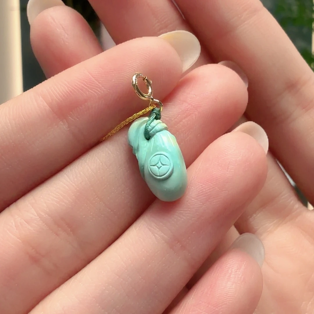 绿松石未镶嵌颈饰