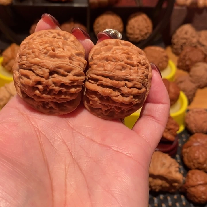 Y***吊坠文玩核桃四座楼