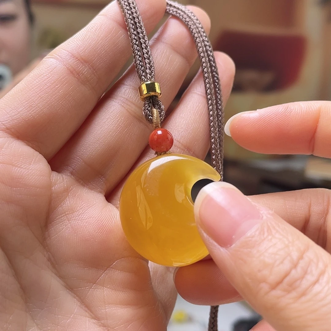 *****蜜蜡未镶嵌裸石吊坠