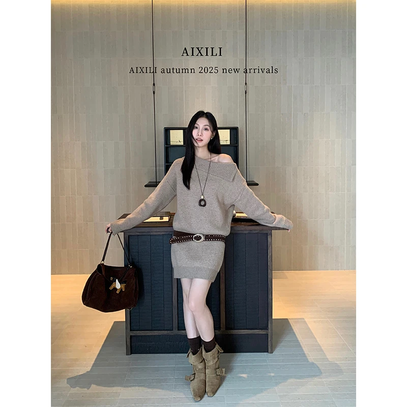 2025秋气质氛围斜肩宽松显瘦软糯亲肤保暖毛织连衣裙秋冬15569