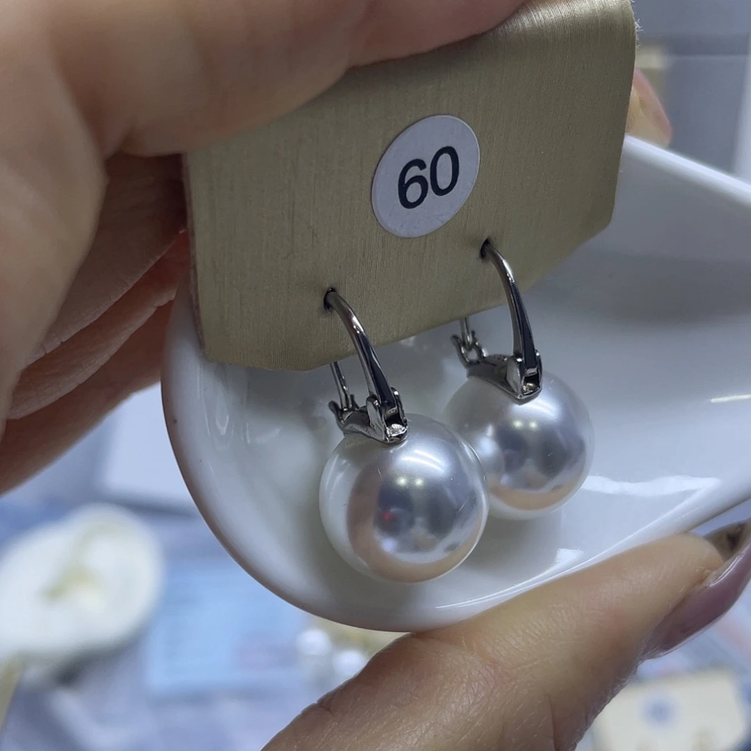 淡水珍珠银S925镶嵌耳饰