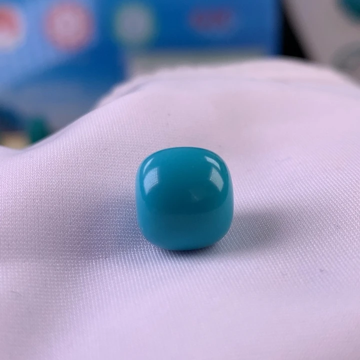 绿松石未镶嵌珠宝奇石10.9x9.1mm