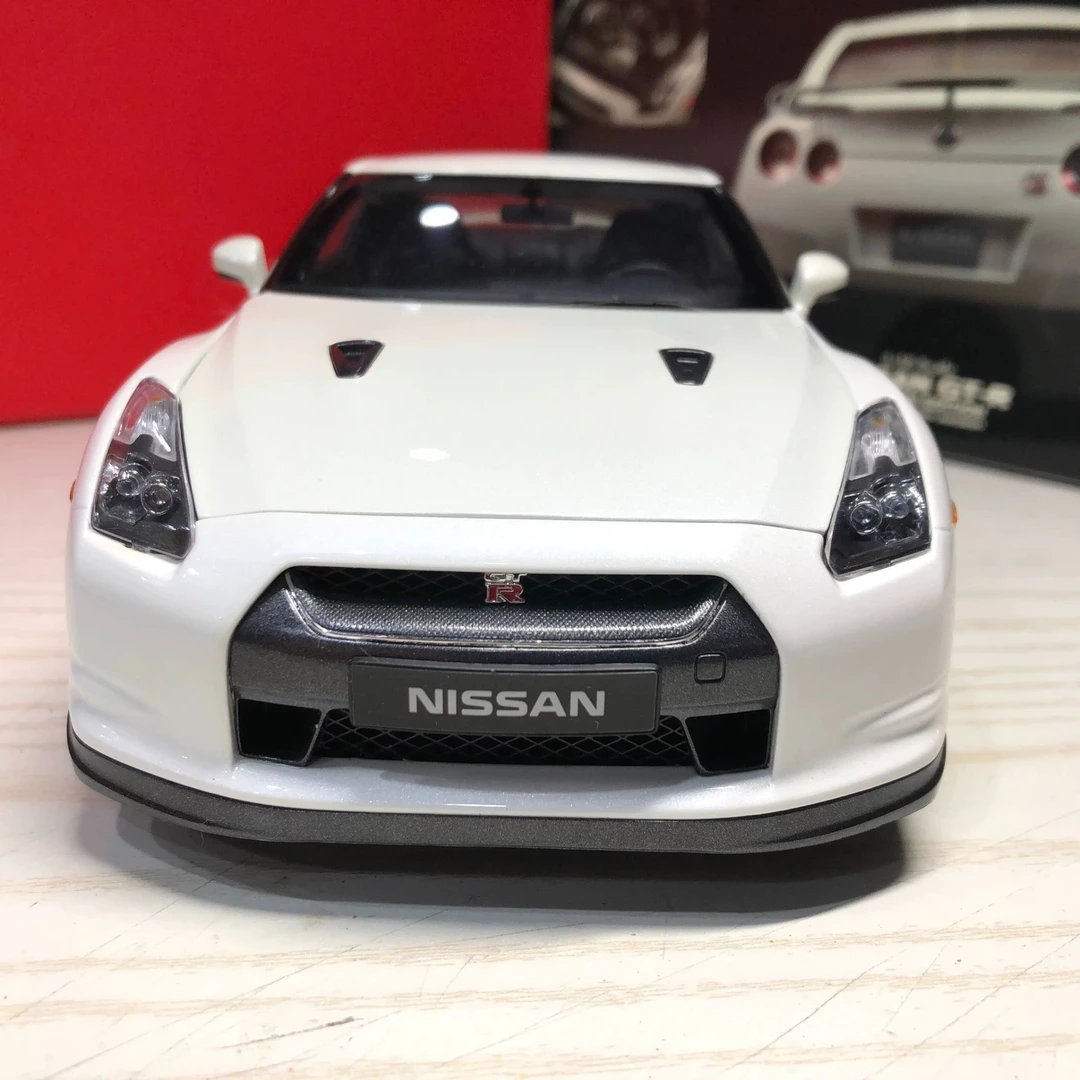 京商 Kyosho 1/18 Nissan 尼桑/日产 GT-R35 珍珠白 战神 稀有