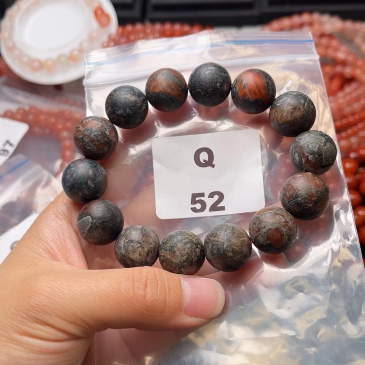 南红玛瑙未镶嵌多样性发货默认微瑕称重15mm