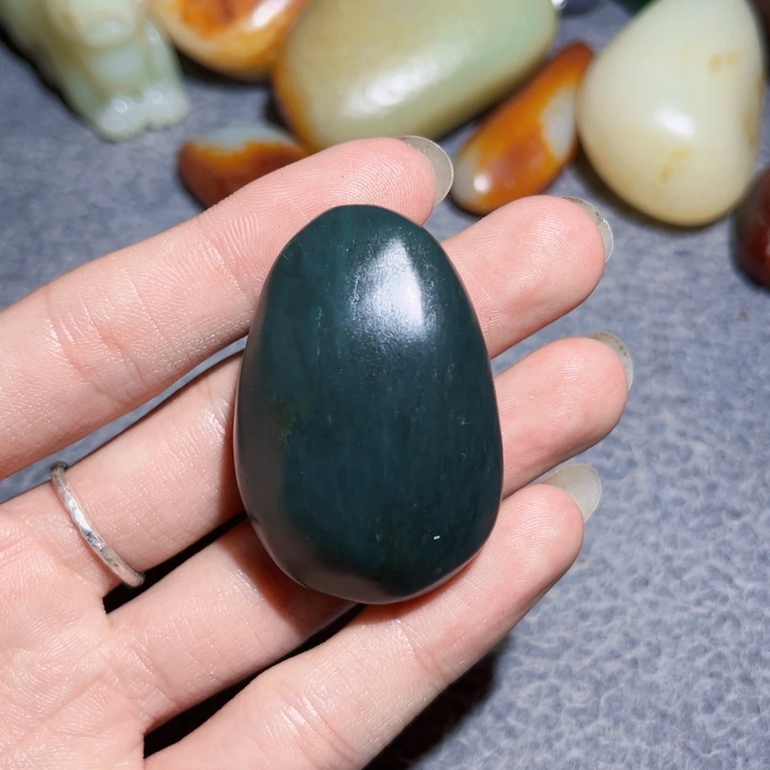 和田玉未镶嵌珠宝奇石