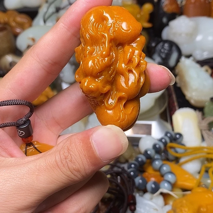 和田玉未镶嵌挂件真****在