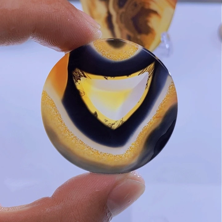 玛瑙/玉髓颈饰未镶嵌