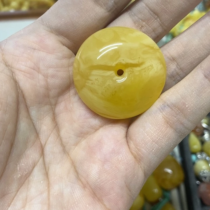 未镶嵌蜜蜡裸石吊坠