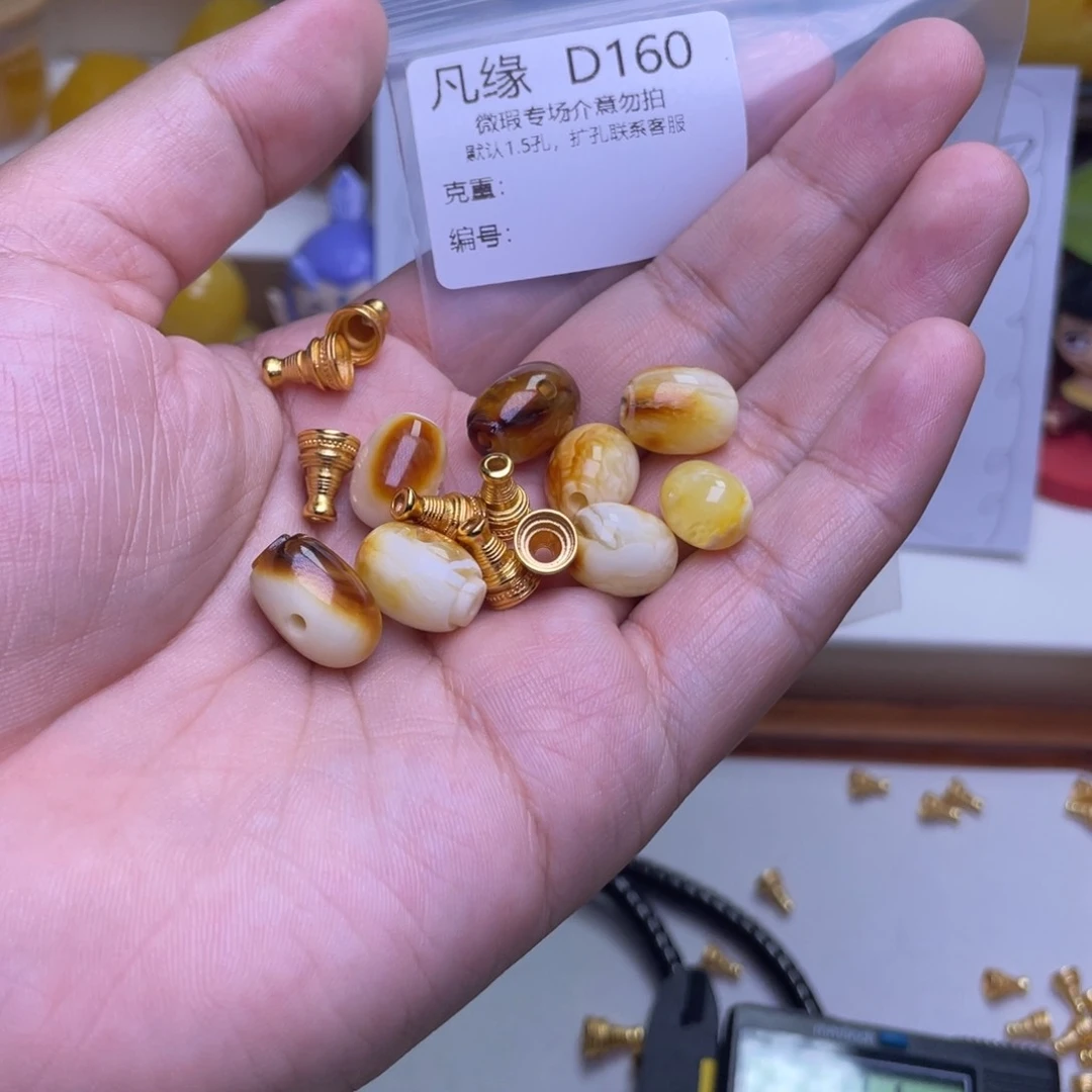 琥珀未镶嵌珠宝奇石多样性发其一