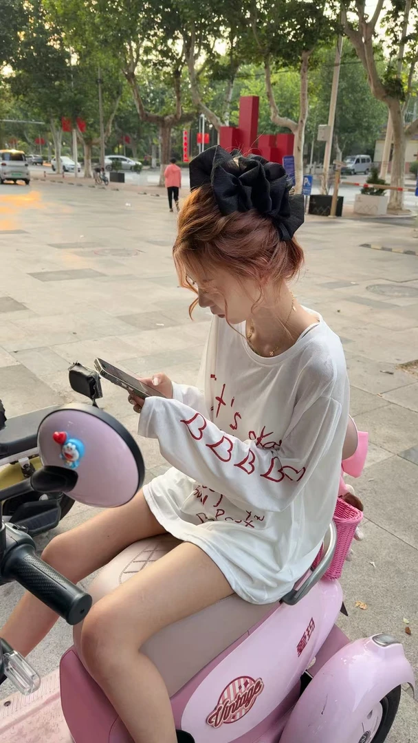 【彤彤同款】莱赛尔宽松型袖子印花防晒8811