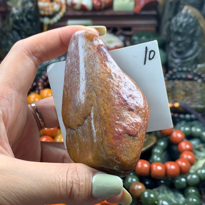 透闪石质玉未镶嵌珠宝奇石