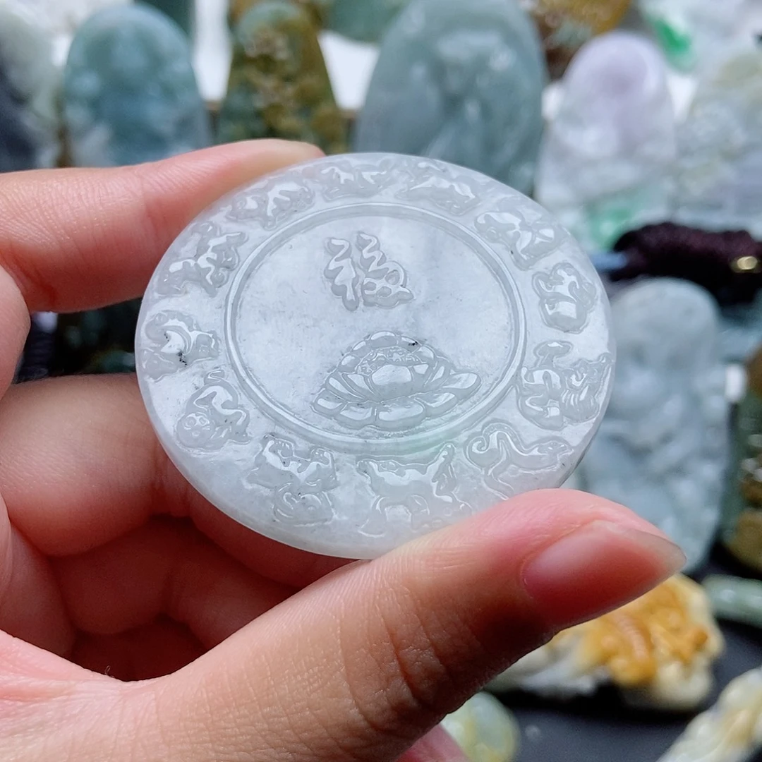 翡翠未镶嵌颈饰翡翠