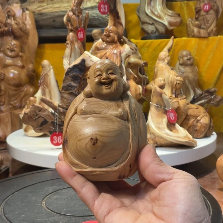 柏木（崖柏）越****唐崖柏  弥勒