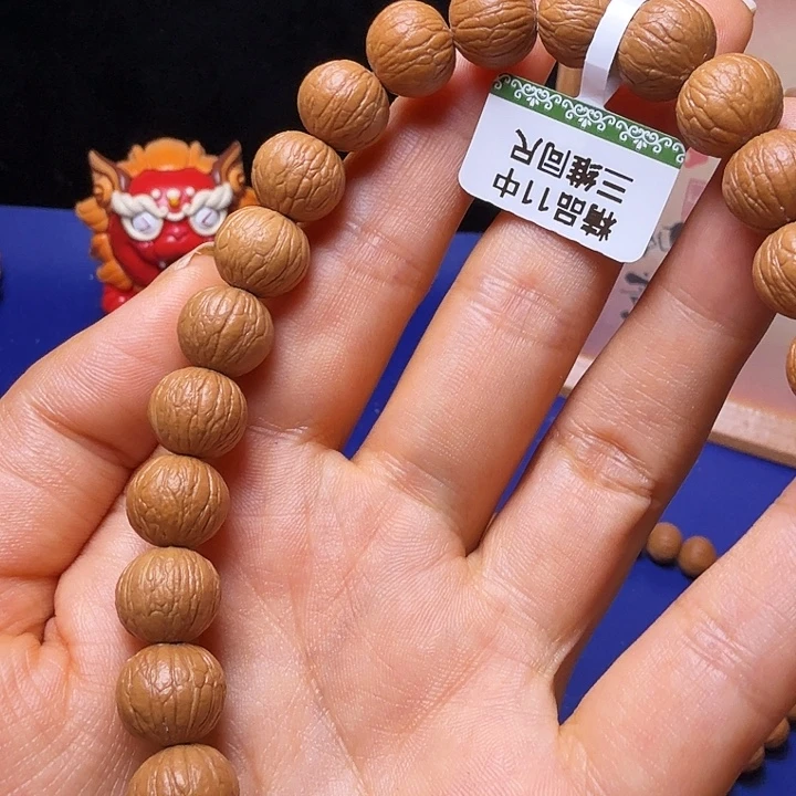 小***马吊坠猴头核桃凤羽