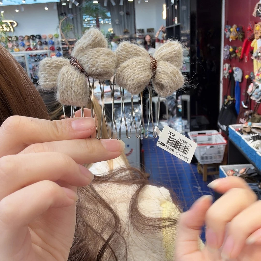 皮质非金属好看得插梳03