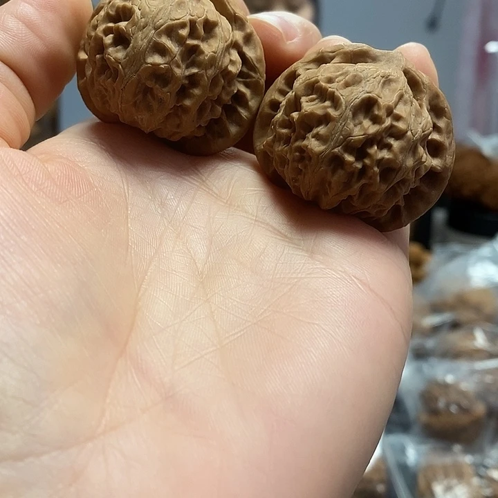 把件文玩核桃38宫灯水尖浮黄