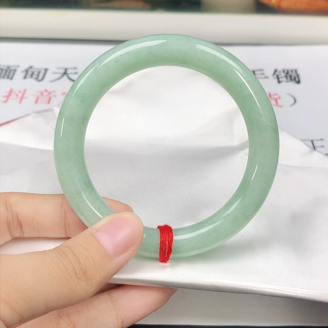 翡翠手镯未镶嵌8021圆