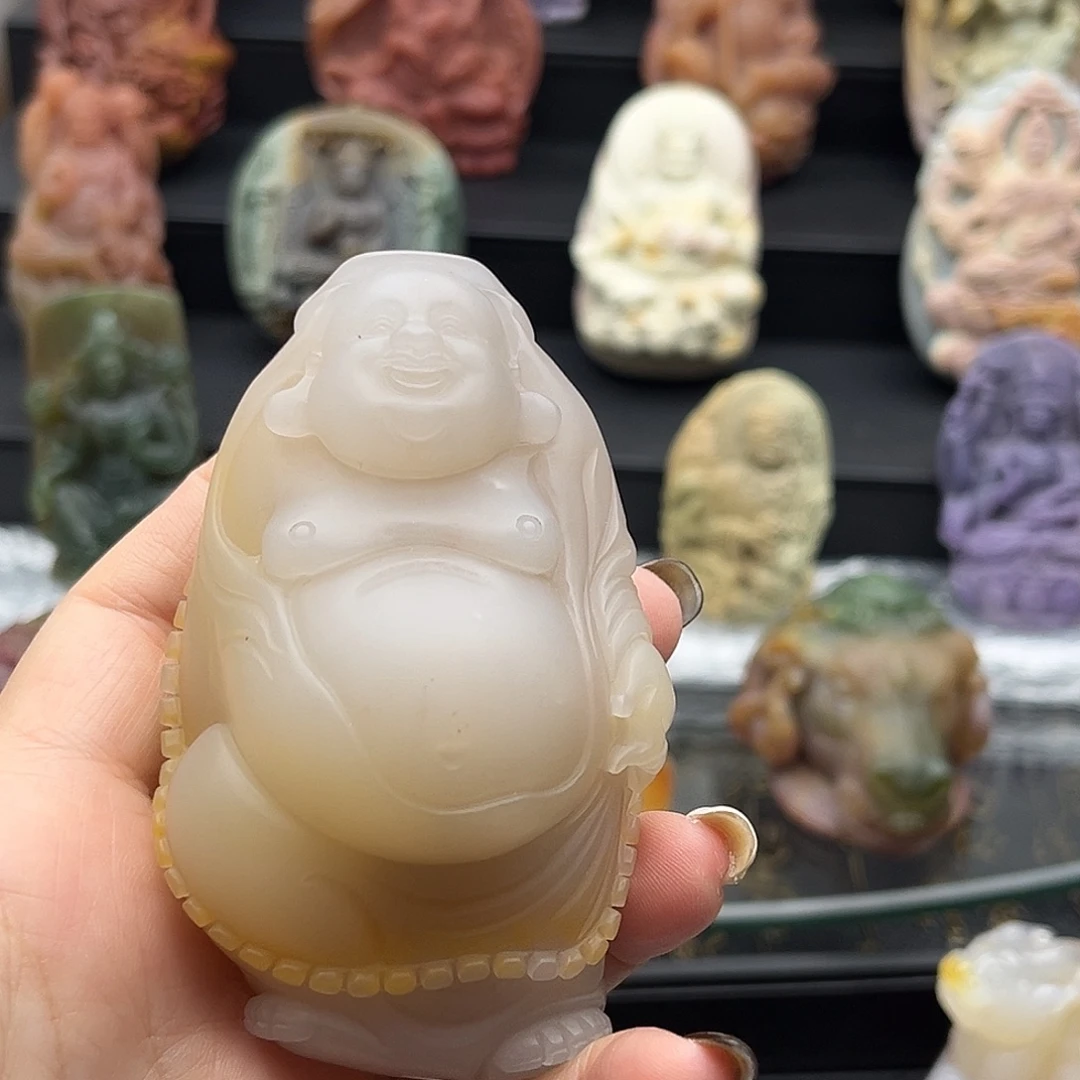 颈饰未镶嵌石英质玉