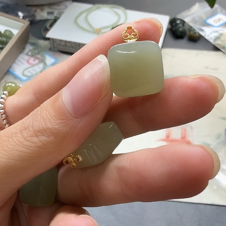 和田玉18K金镶嵌颈饰331