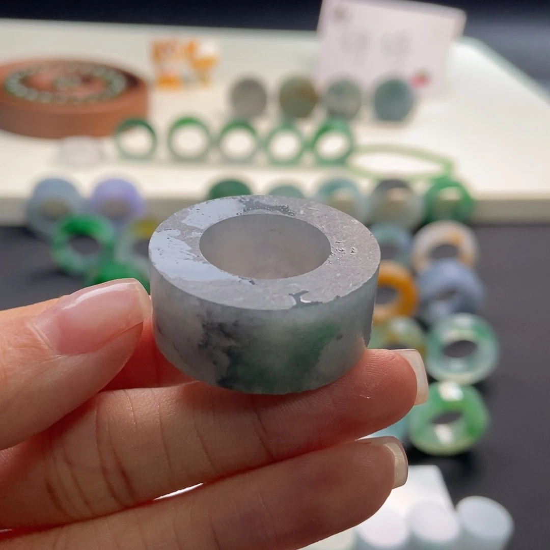 未镶嵌定制翡翠年**手定制