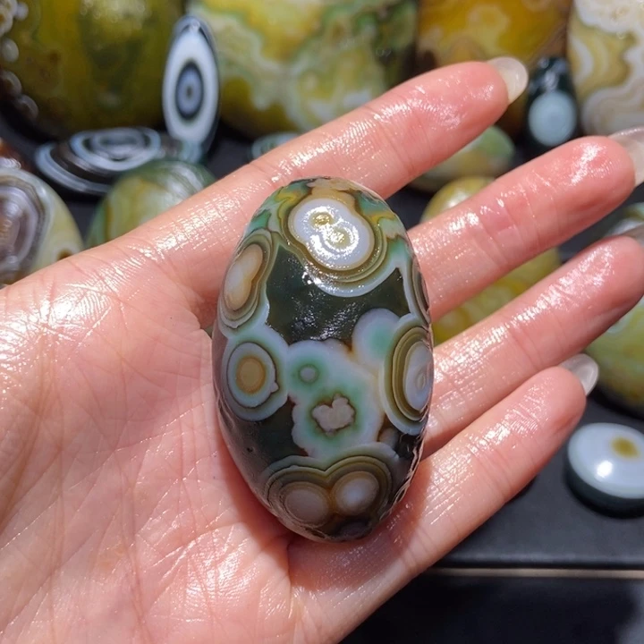 【闪购商品】未镶嵌玛瑙/玉髓珠宝奇石狗***彪