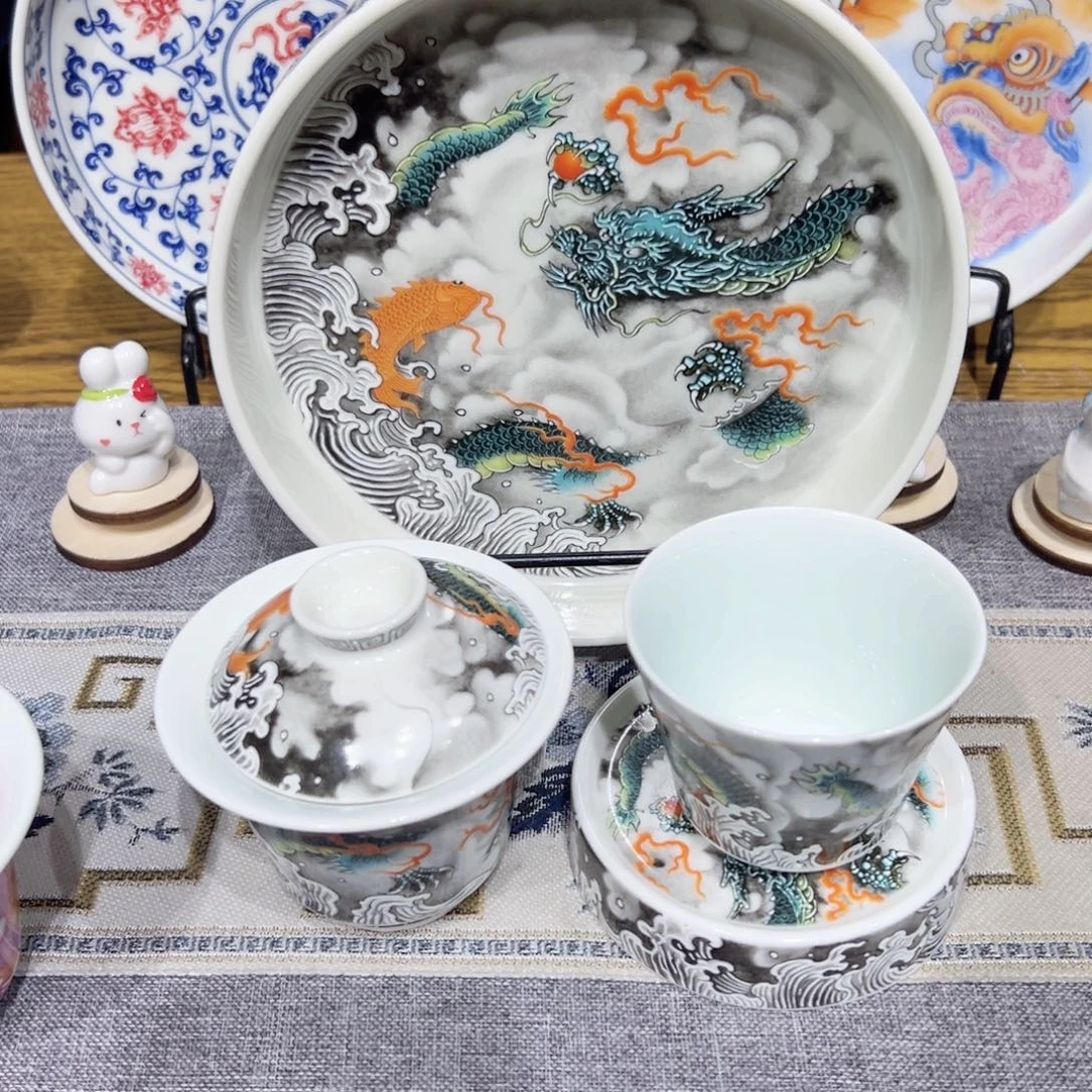 景德镇陶瓷艺术展在上海举办期间