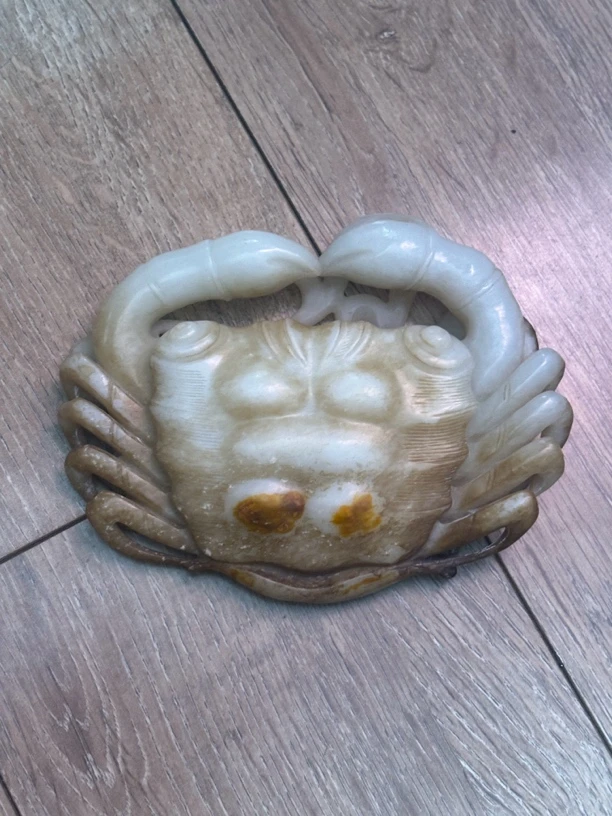 和田玉大螃蟹一个