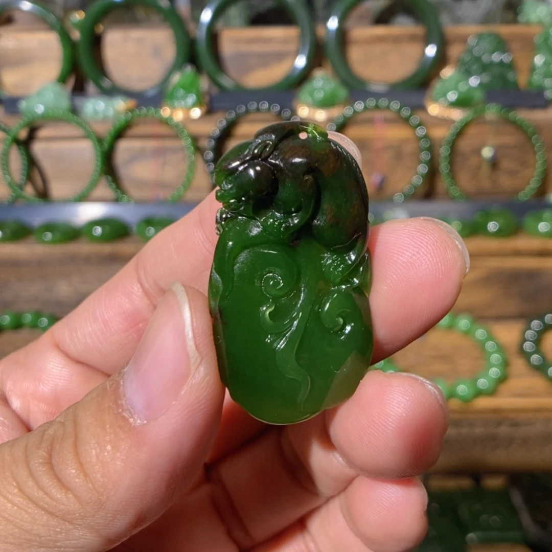 【闪购商品】吊坠(不含链)未镶嵌和田玉俄七红皮老料貔貅