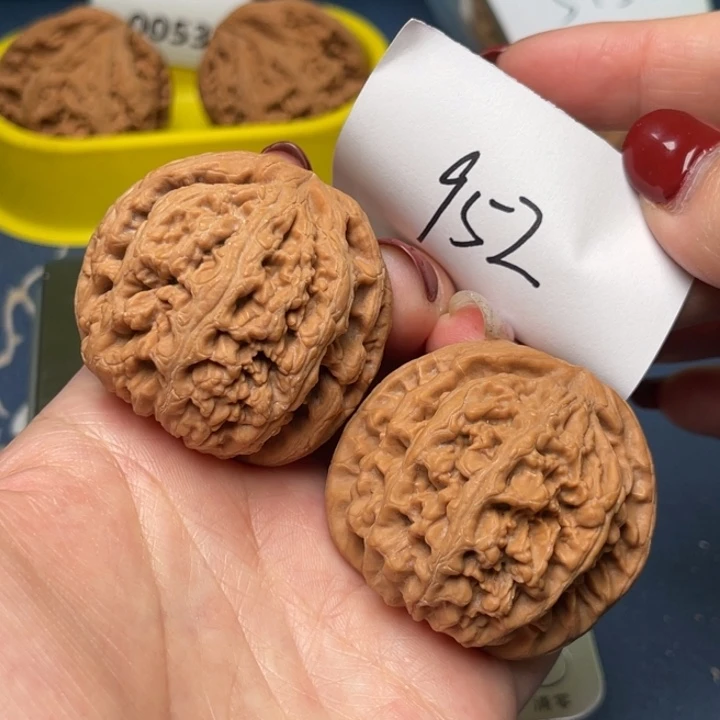 文玩核桃把件粗筋43