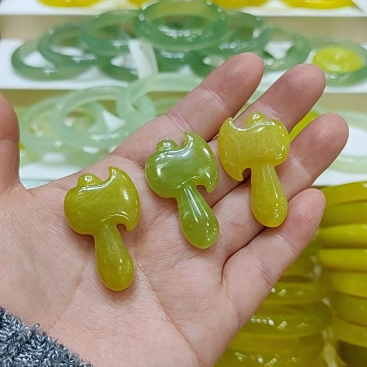 岫玉未镶嵌颈饰岫玉微瑕多样性发货拍一发