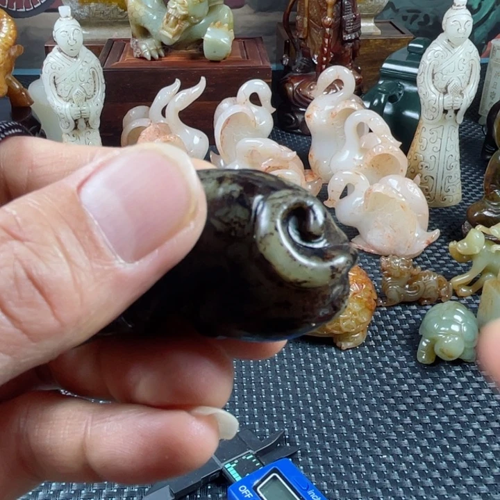 和田玉颈饰未镶嵌z***g