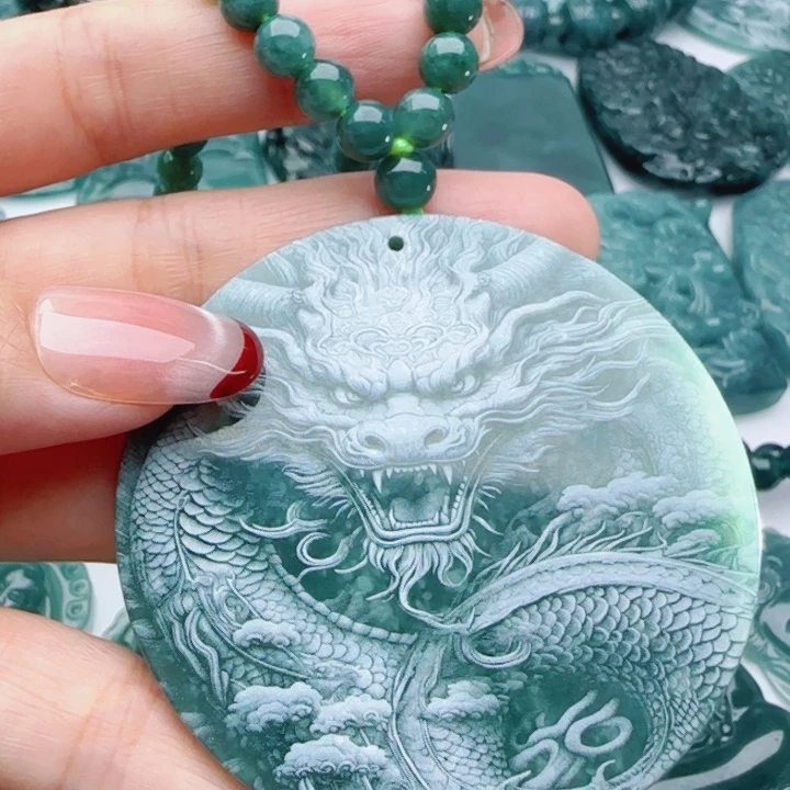 翡翠未镶嵌颈饰多样性发货天然A货翡翠