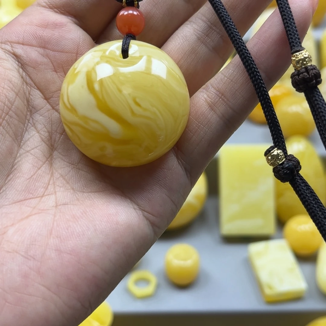 蜜蜡珠宝奇石未镶嵌