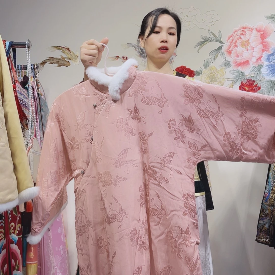 秋冬款毛毛包边短款暗纹提花粉色棉服