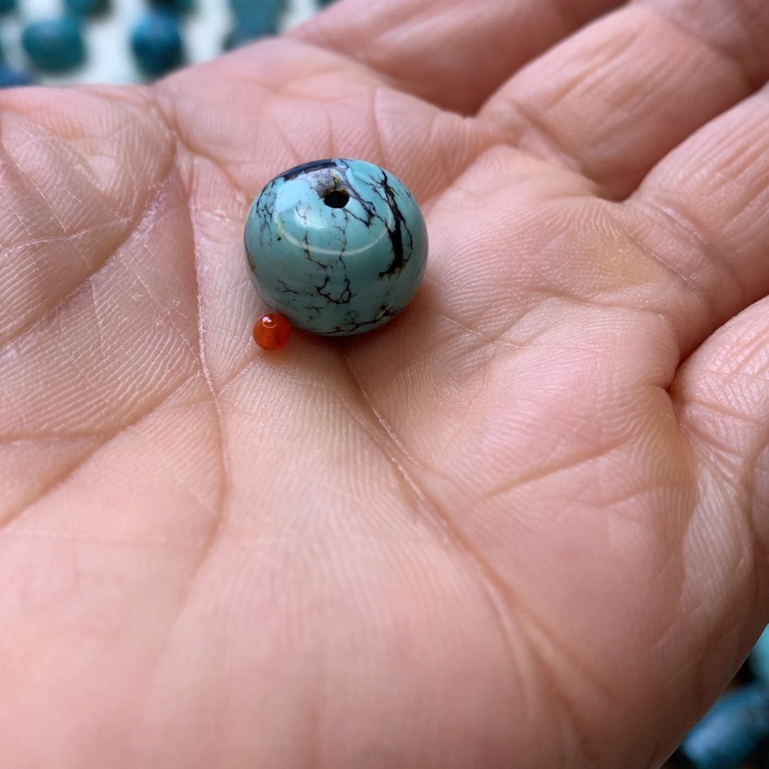 南红玛瑙未镶嵌珠宝奇石