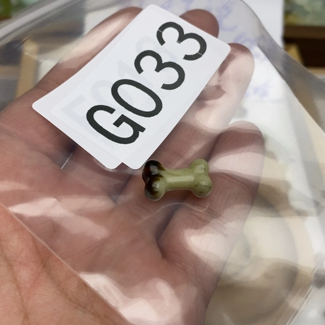 岫玉纯天然岫玉，默认微瑕，不退不换未镶嵌