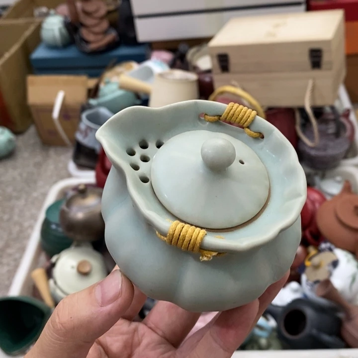 陶瓷艺术品及陶瓷壶