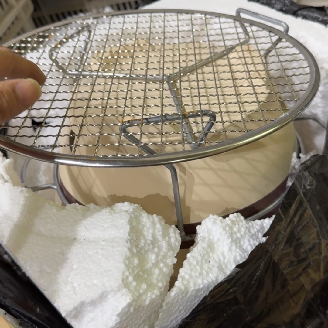 微瑕疵介意勿拍陶瓷器皿B365