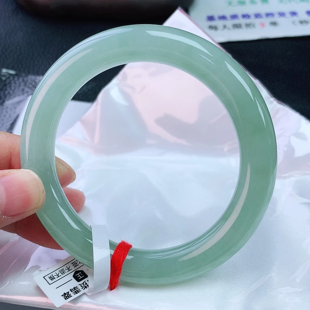 翡翠手镯未镶嵌58胖