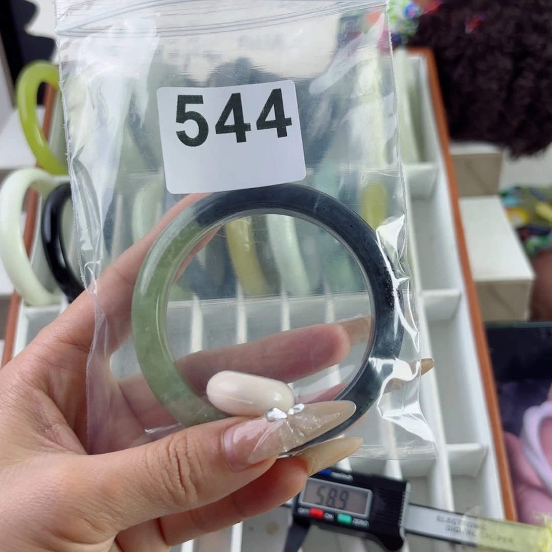 蛇纹石玉未镶嵌手镯鸡****）