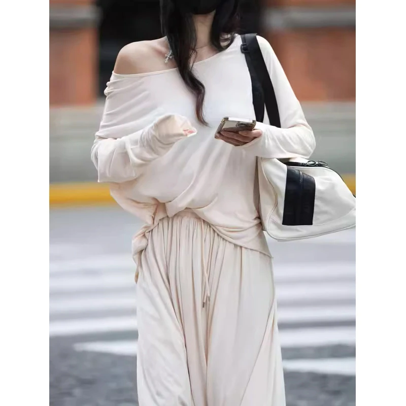 许我荣耀赵思同款杏色两件套装气质淑女露肩长袖恤上衣高腰半身裙