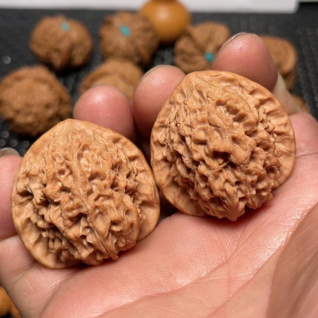 【闪购商品】文玩核桃把件37野生麻团