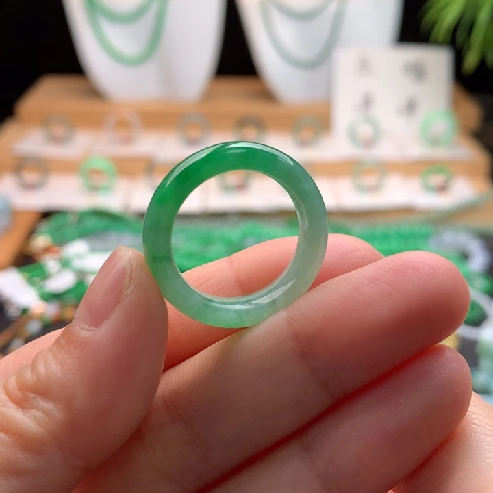 三***五翡翠未镶嵌戒指天然缅甸A货翡翠