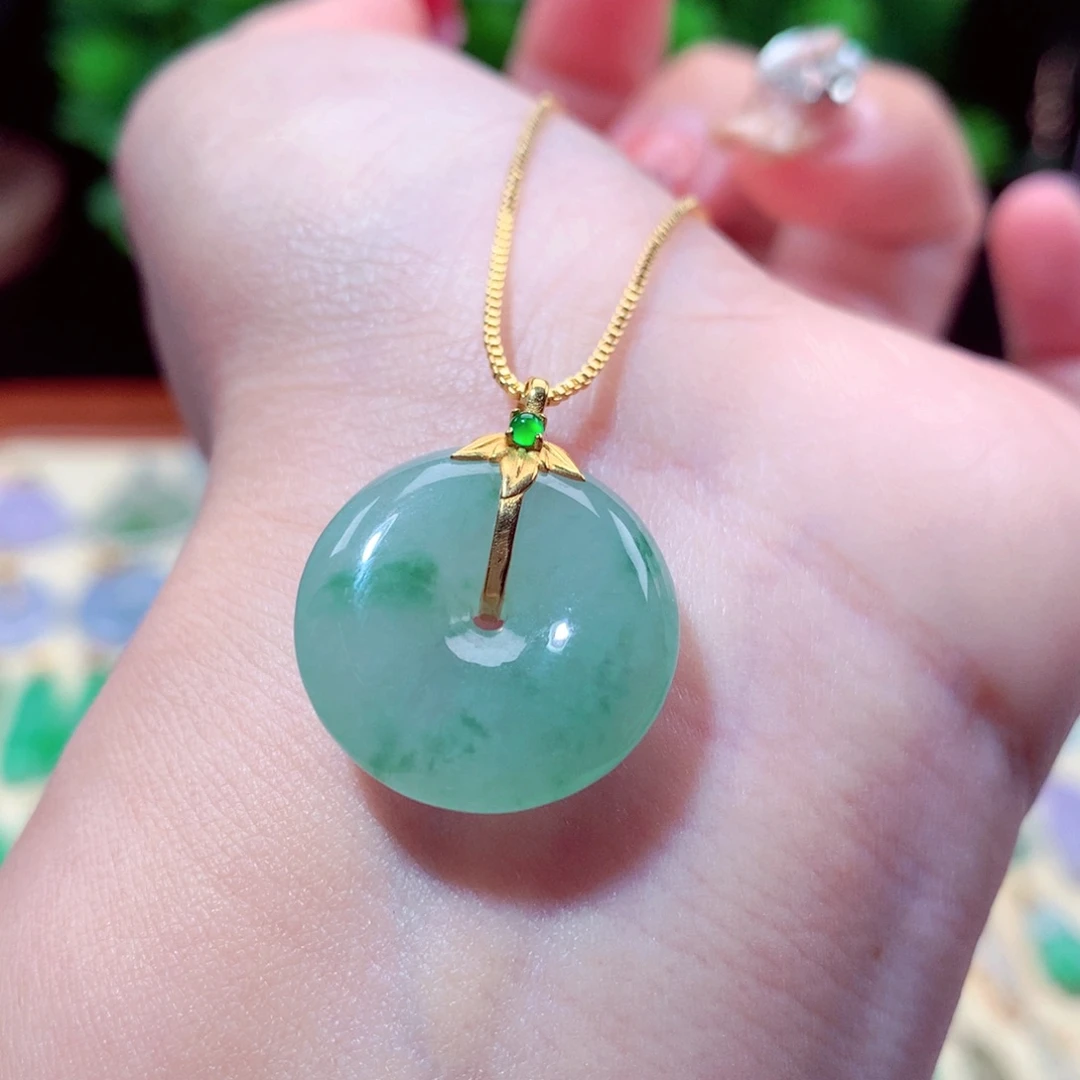 翡翠吊坠(不含链)18K金镶嵌