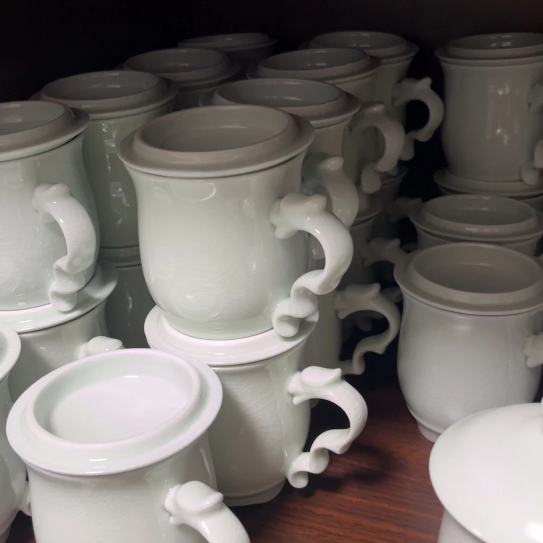 摆件陶哈哈哈哈哈哈哈哈哈哈哈