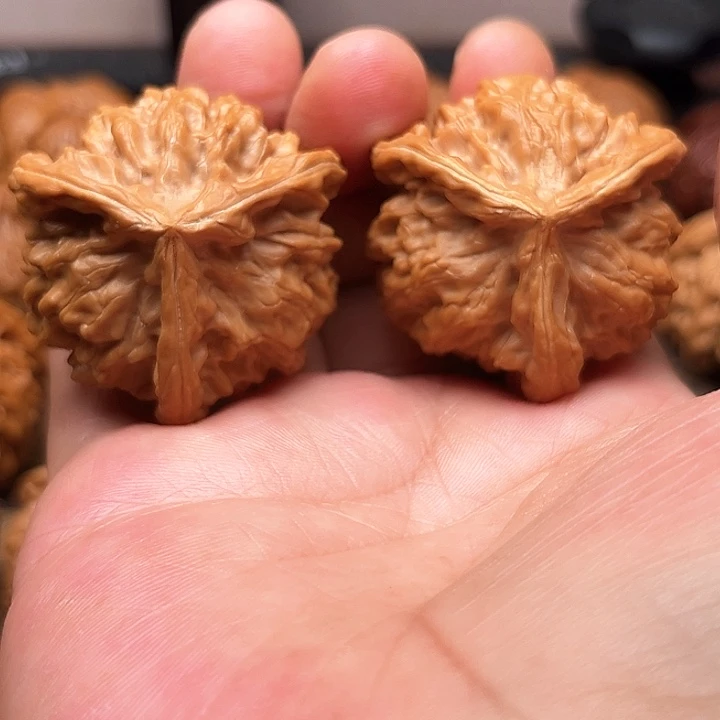 文玩核桃吊坠你们都在