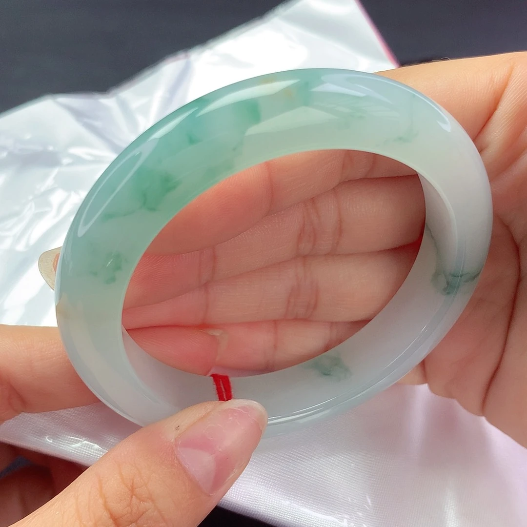 【闪购商品】翡翠手镯未镶嵌a 8048503